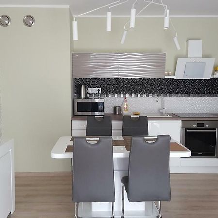 Wroclaw Apartamenty Kepa Mieszczanska Exterior foto